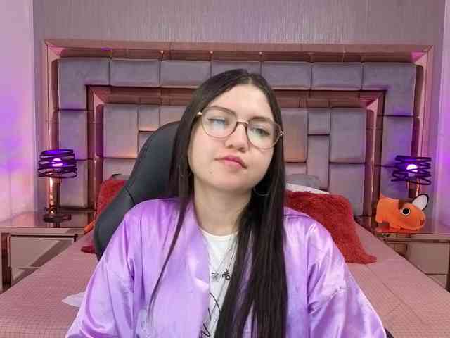 LilyCollinns webcam