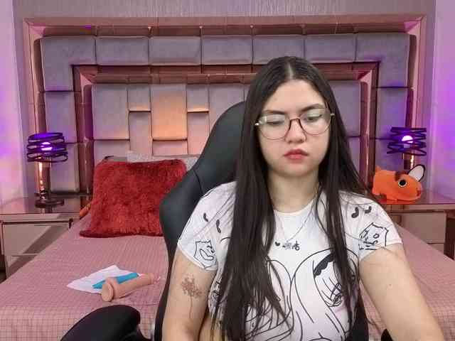 LilyCollinns webcam