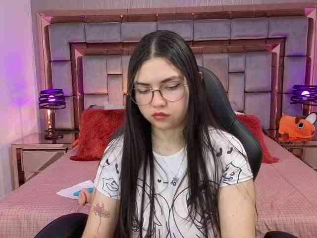 LilyCollinns webcam