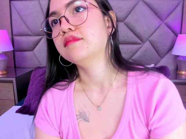 LilyColinns webcam