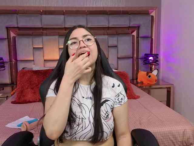 LilyCollinns webcam