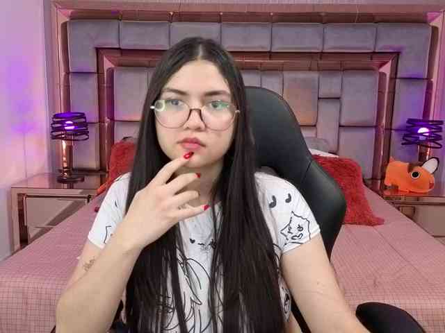 LilyCollinns webcam