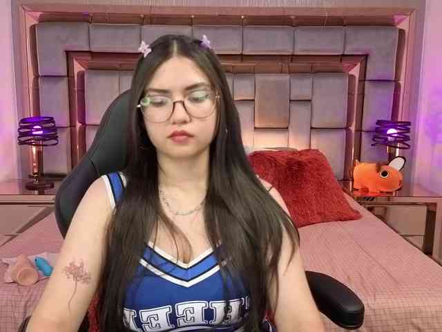 LilyCollinns webcam