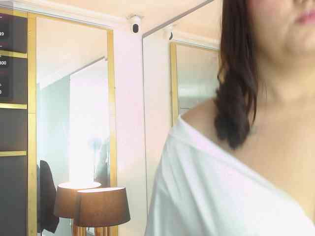 LucyKane webcam