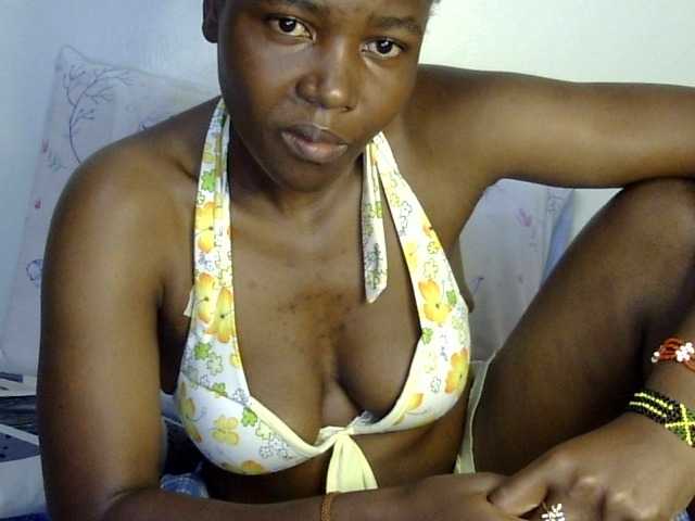 Sweet-ebony20 webcam bongacams model stream image