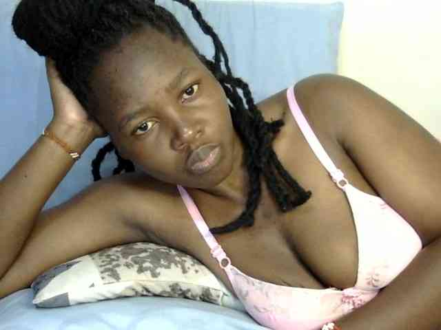 Sweet-ebony20 webcam