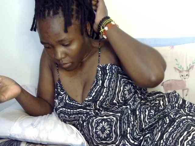 Sweet-ebony20 webcam