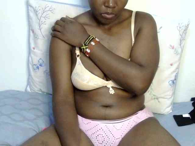 Sweet-ebony20
