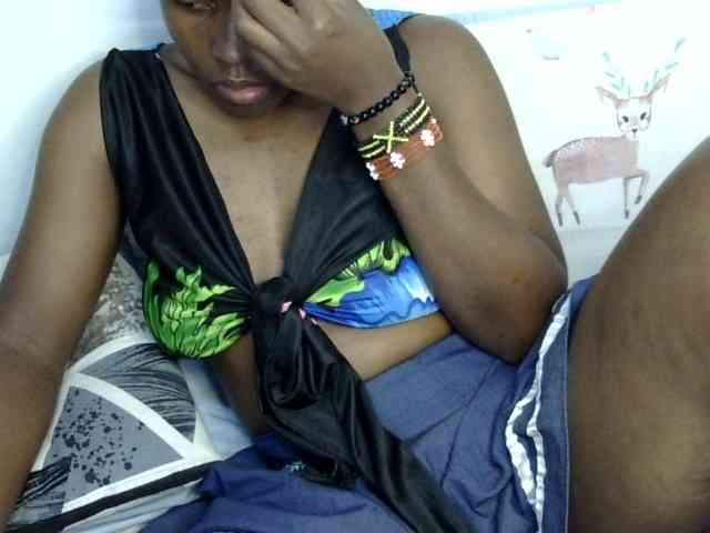 Sweet-ebony20 webcam