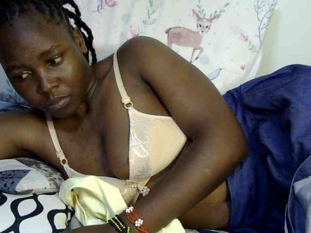 Sweet-ebony20 webcam