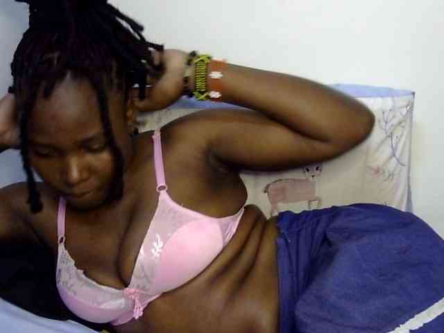Sweet-ebony20 webcam