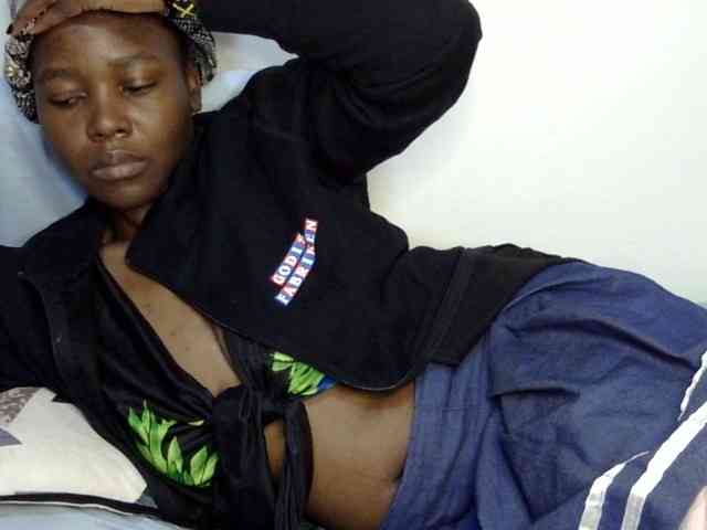 Sweet-ebony20 webcam