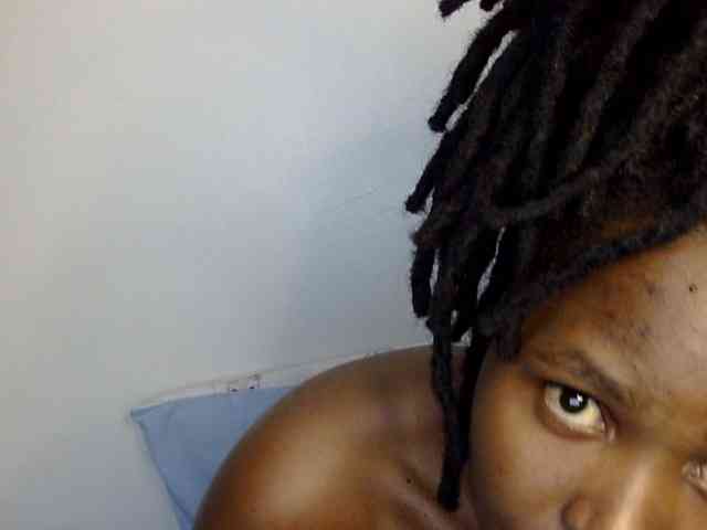 Sweet-ebony20 webcam