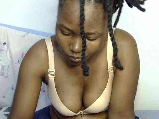 Sweet-ebony20 webcam