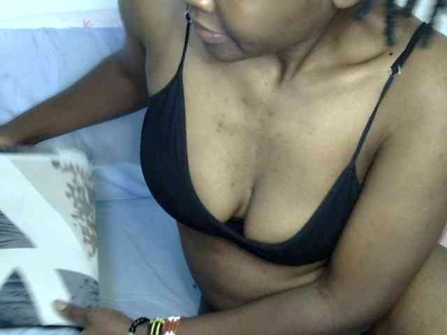 Sweet-ebony20 webcam