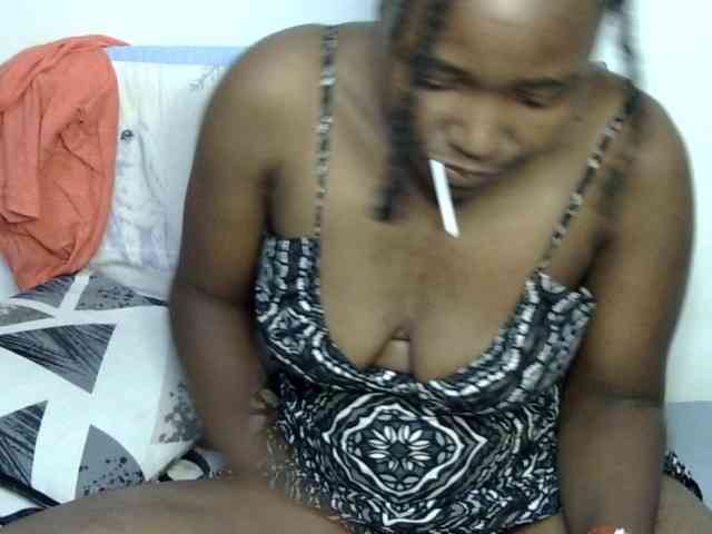 Sweet-ebony20 webcam