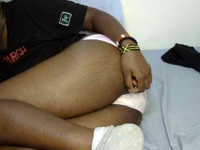 Sweet-ebony20 webcam