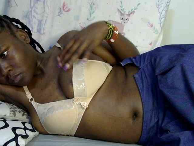 Sweet-ebony20 webcam