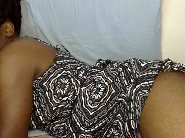 Sweet-ebony20 webcam