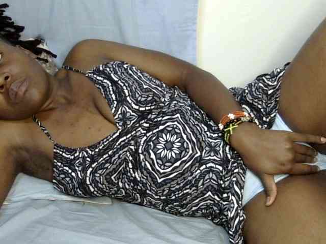 Sweet-ebony20 webcam