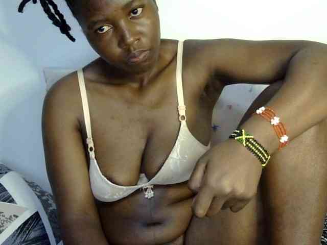 Sweet-ebony20 webcam