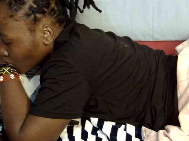 Sweet-ebony20 webcam