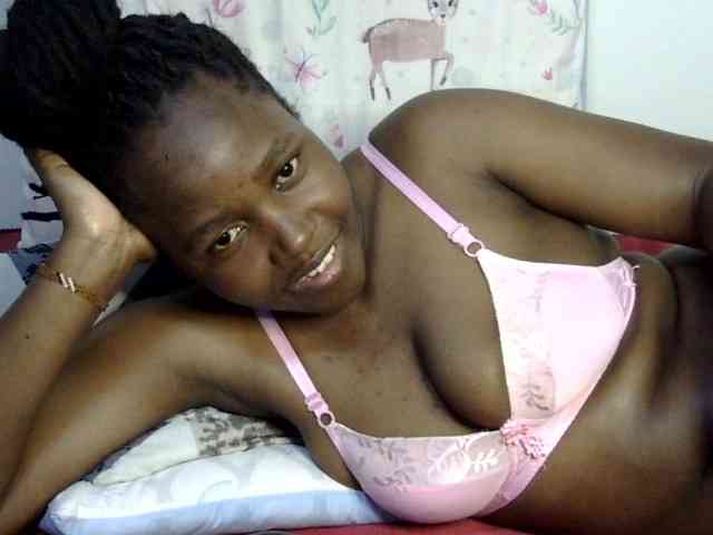 Sweet-ebony20 webcam