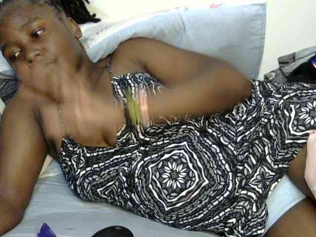 Sweet-ebony20 webcam