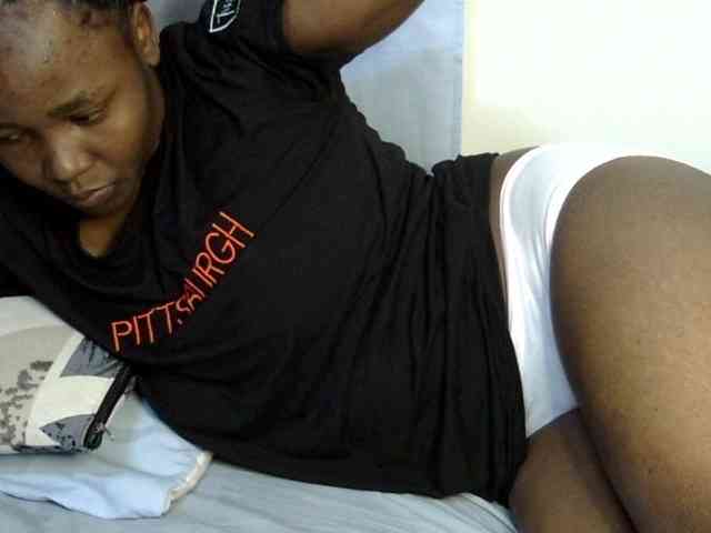 Sweet-ebony20 webcam