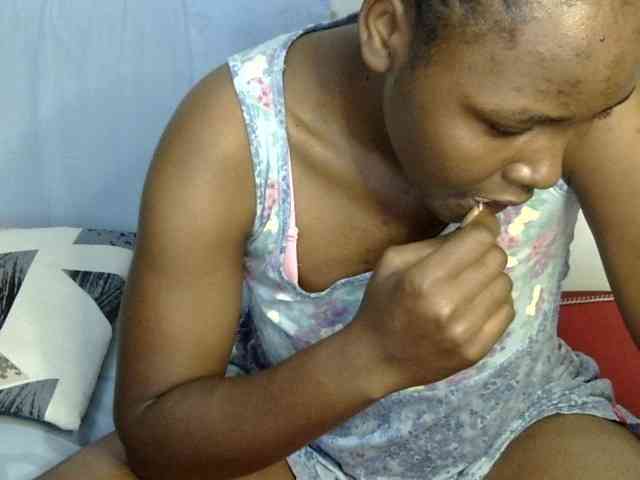 Sweet-ebony20 webcam