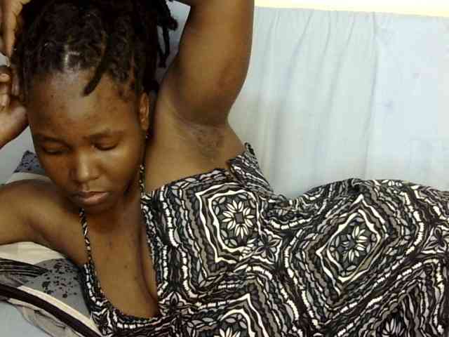 Sweet-ebony20 webcam
