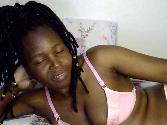 Sweet-ebony20 Live Webcam on BongaCams