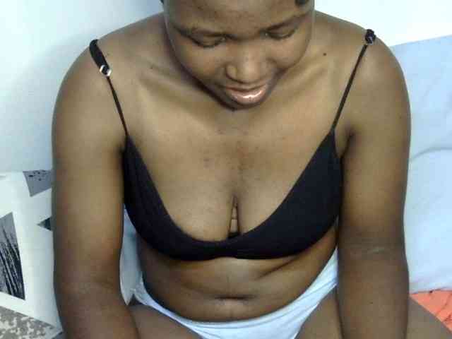 Sweet-ebony20 webcam