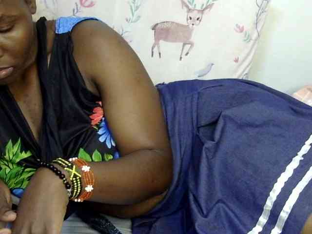 Sweet-ebony20 webcam