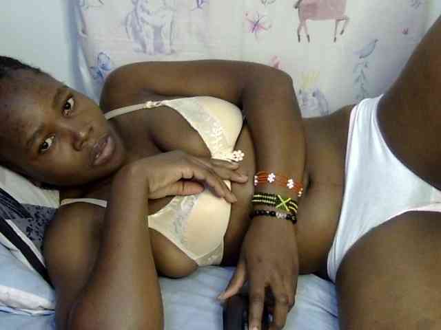 Sweet-ebony20 webcam