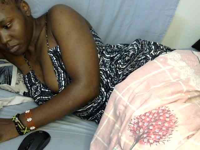 Sweet-ebony20 webcam