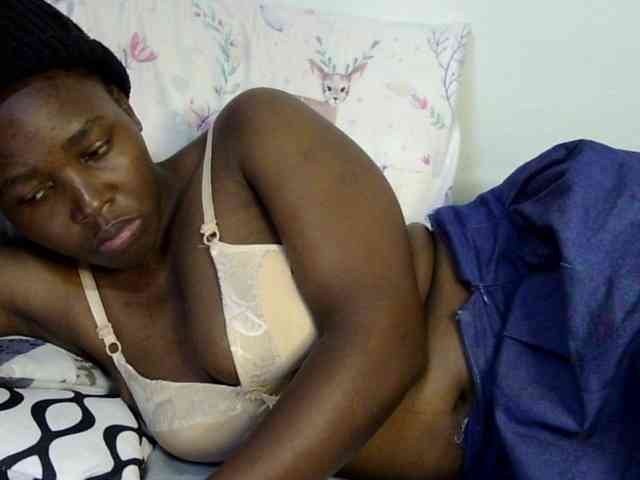 Sweet-ebony20 webcam