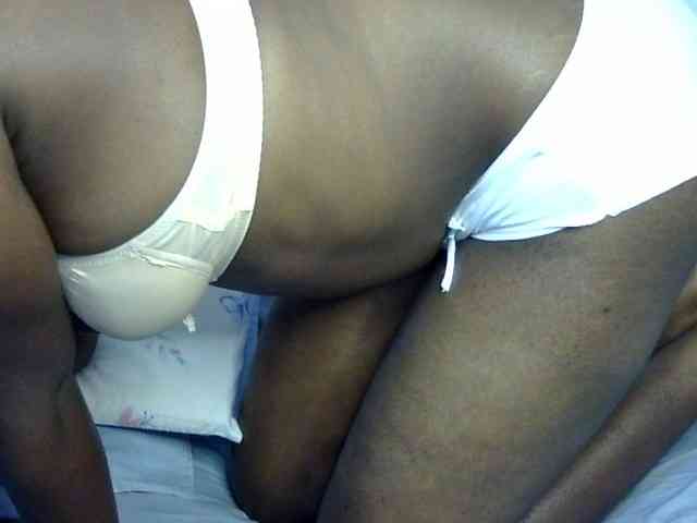 Sweet-ebony20 webcam