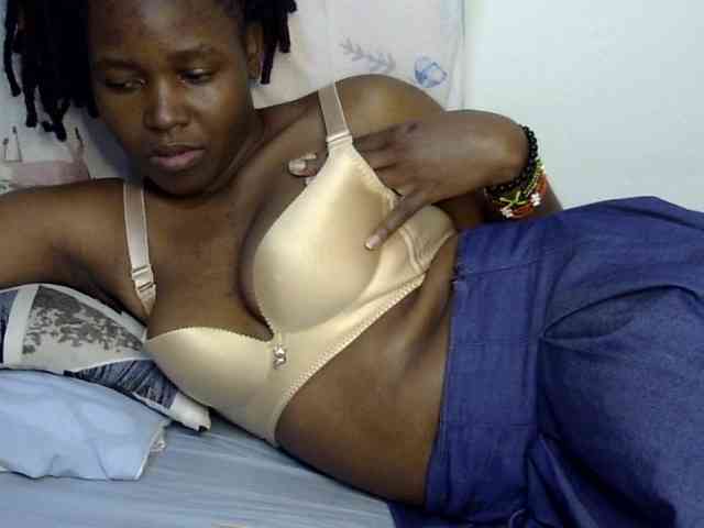 Sweet-ebony20 webcam