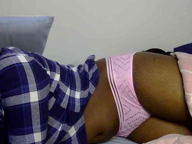 Sweet-ebony20 webcam