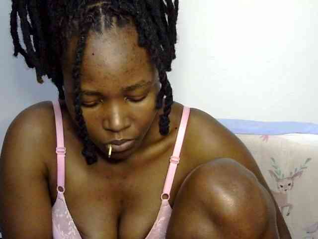 Sweet-ebony20 webcam