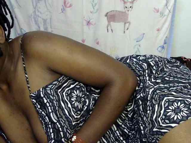 Sweet-ebony20 webcam