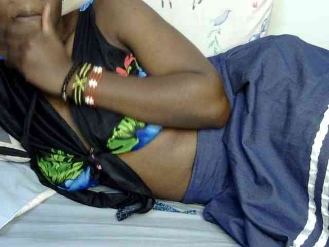 Sweet-ebony20