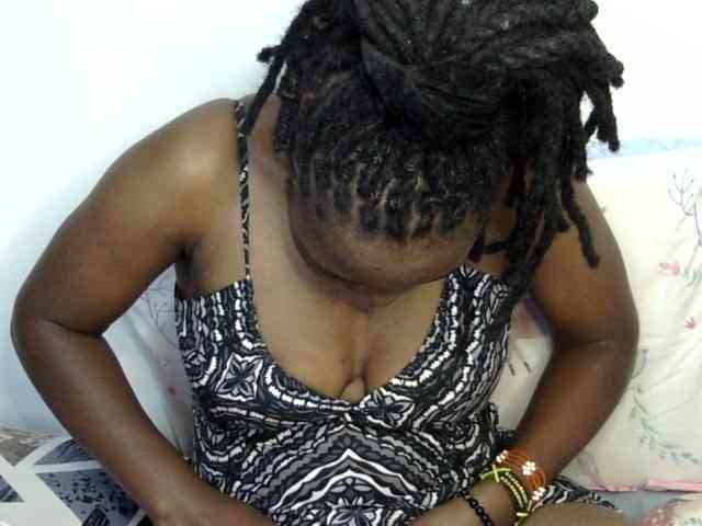 Sweet-ebony20 webcam
