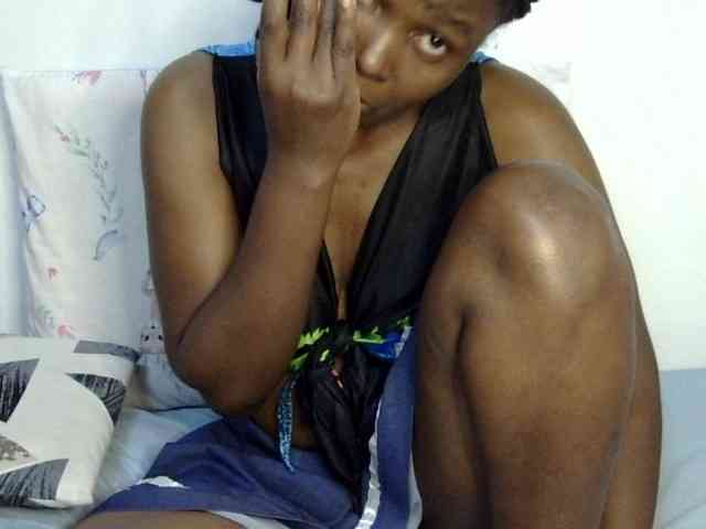 Sweet-ebony20 webcam