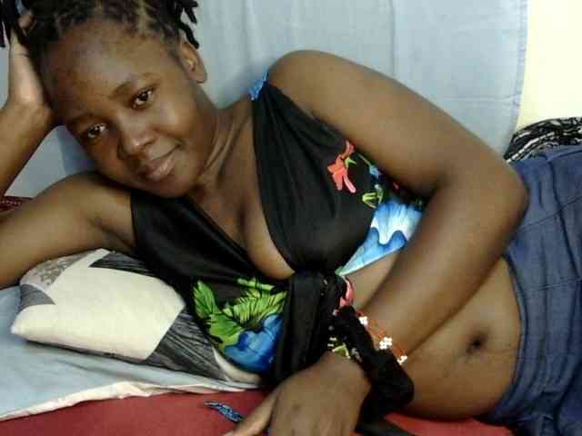 Sweet-ebony20 webcam