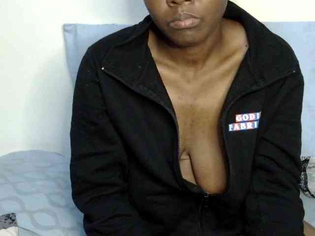 Sweet-ebony20 webcam