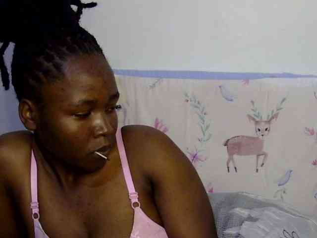 Sweet-ebony20 webcam