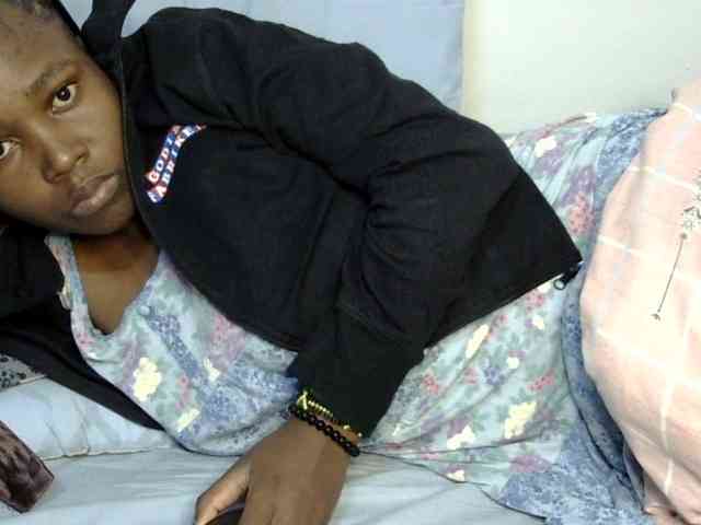 Sweet-ebony20 webcam