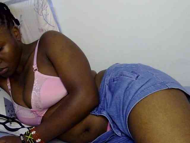 Sweet-ebony20 webcam